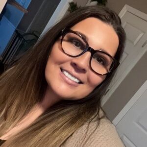 Meet your Posher, Jacquelyn